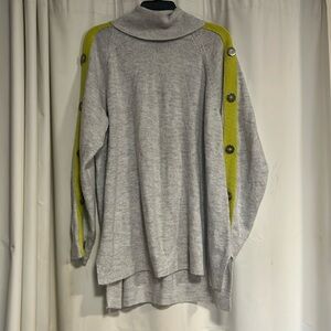 Apt 9 Gray Turtleneck with Green Stripe and Buttons, XL, Tunic Length